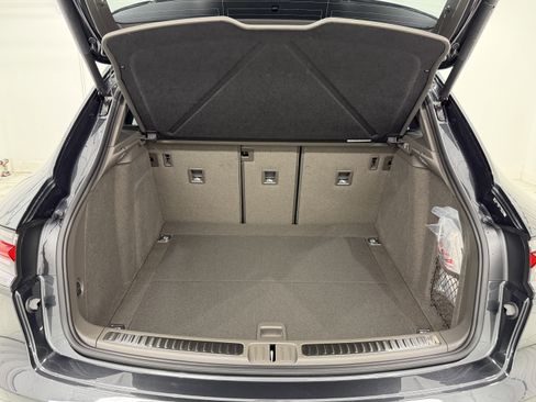 New 2026 Porsche Macan image 62