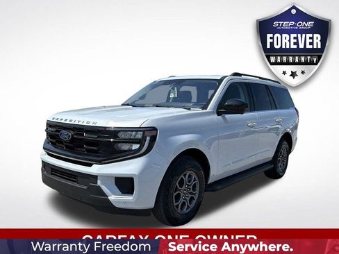 Used 2025 Ford Expedition Active RWD image 2
