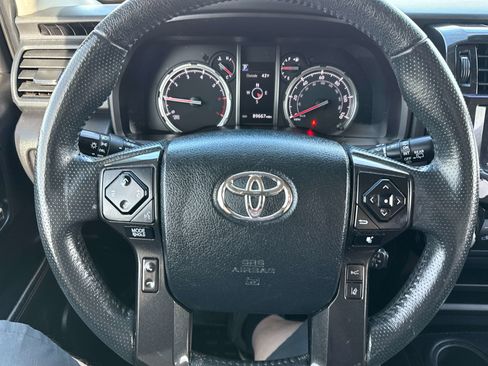 Used 2022 Toyota 4Runner TRD Off-Road Premium image 26