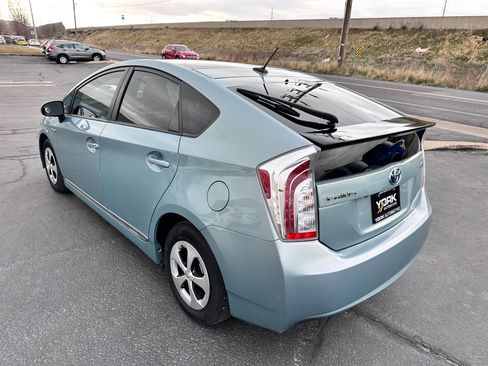 Used 2013 Toyota Prius Three image 4