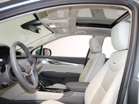 Certified 2023 Cadillac XT5 Premium Luxury AWD/4WD image 8