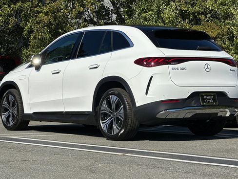New 2026 Mercedes-Benz EQE 320 4MATIC SUV image 3