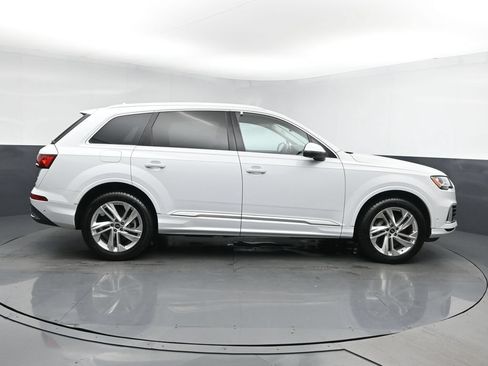 Used 2023 Audi Q7 3.0T Premium Plus AWD/4WD image 3