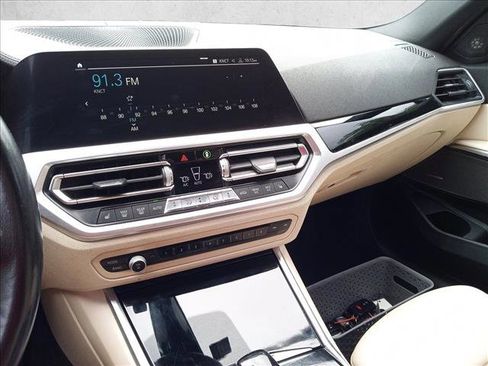 Used 2019 BMW 330i Sedan w/ Premium Package image 21