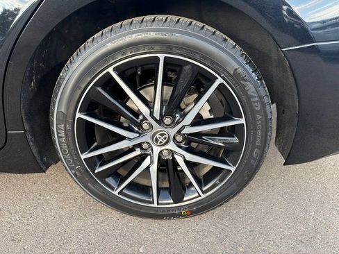 Used 2021 Toyota Camry SE FWD image 32