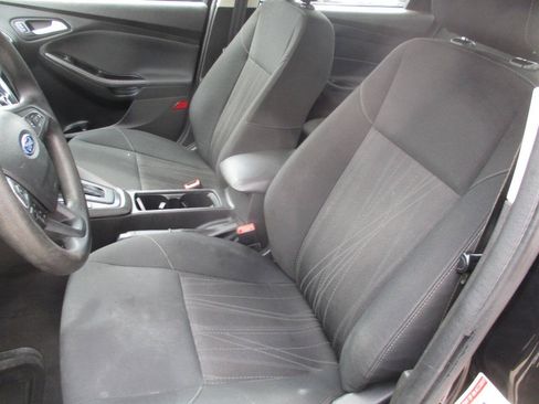 Used 2018 Ford Focus SEL FWD image 13