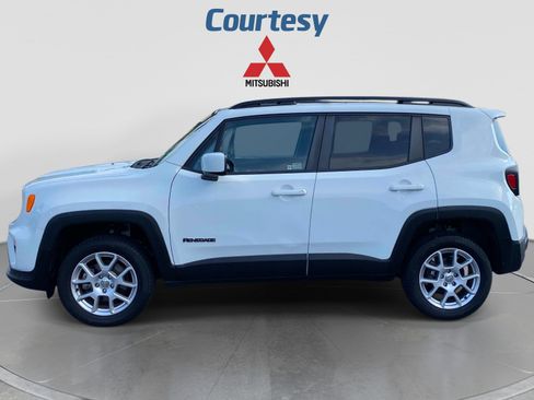 Used 2021 Jeep Renegade Latitude w/ Sun & Sound Group AWD/4WD image 2