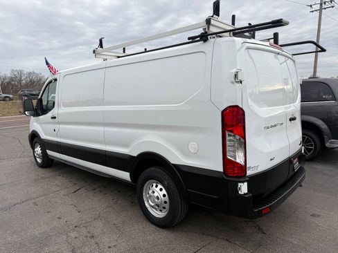 Used 2023 Ford Transit 250 Low Roof AWD image 7