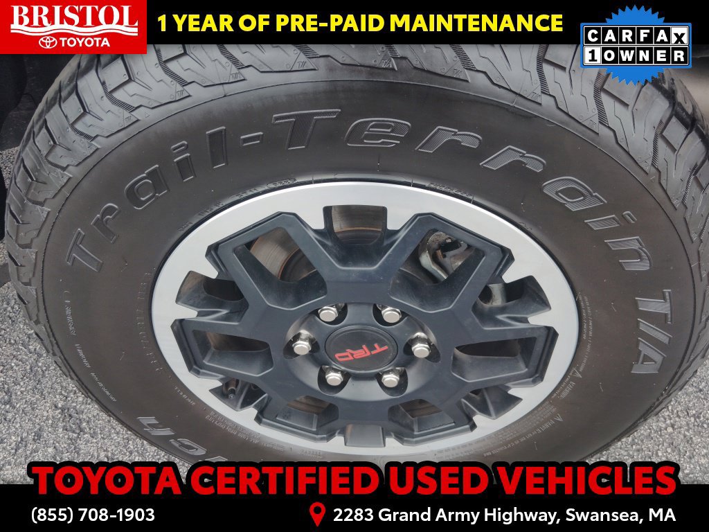 Certified 2025 Toyota Tacoma TRD Off-Road AWD/4WD image 12