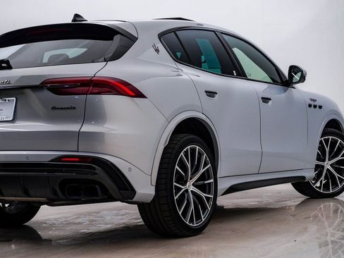 Certified 2024 Maserati Grecale Trofeo image 10