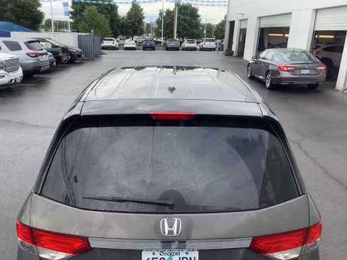 Used 2016 Honda Odyssey SE image 6