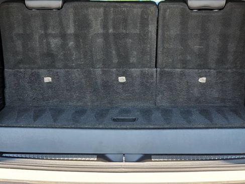 Used 2018 Chevrolet Tahoe Premier AWD/4WD image 13