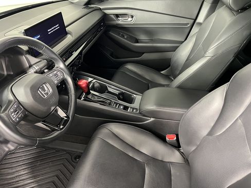 Used 2023 Honda Accord Sport image 4