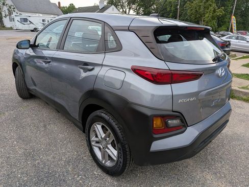 Used 2021 Hyundai Kona SE AWD/4WD image 3