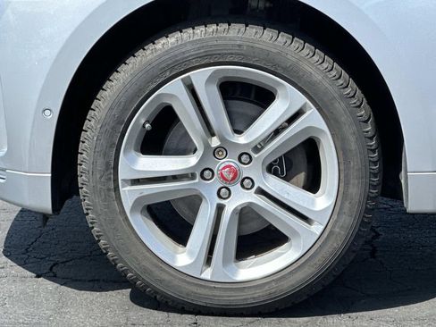 Used 2018 Jaguar F-PACE R-Sport AWD/4WD image 9