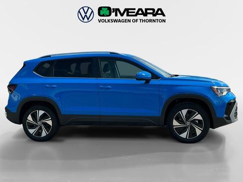 New 2025 Volkswagen Taos SE image 6