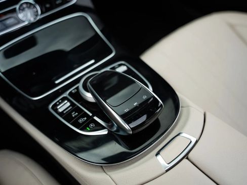 Used 2017 Mercedes-Benz E 300 4MATIC image 47