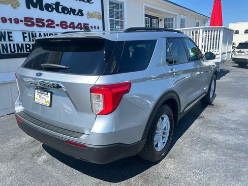 Used 2021 Ford Explorer XLT RWD image 7