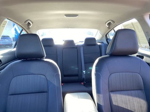 Used 2024 Nissan Altima 2.5 SV image 18