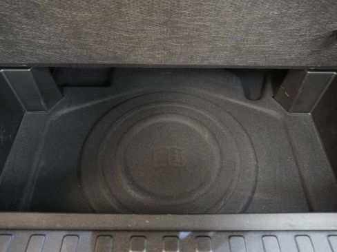 Used 2019 Chevrolet Equinox LT FWD image 11