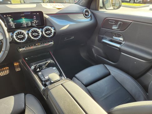 Used 2021 Mercedes-Benz GLA 35 AMG 4MATIC image 14