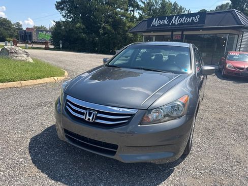 Used 2011 Honda Accord LX image 2