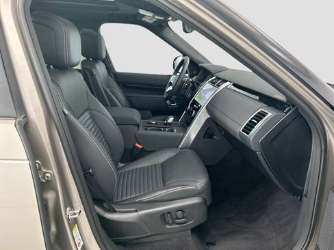 Certified 2025 Land Rover Discovery S AWD/4WD image 19