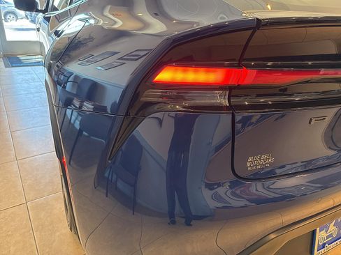 Used 2023 Toyota Prius LE image 15