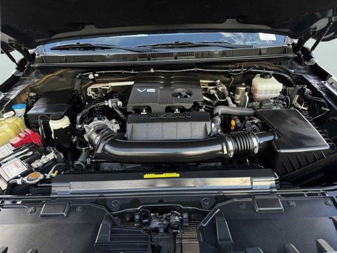 Used 2023 Nissan Frontier SV w/ Technology Package image 58