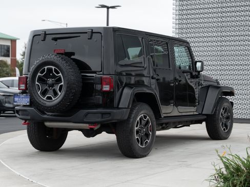 Used 2016 Jeep Wrangler Unlimited Rubicon image 4