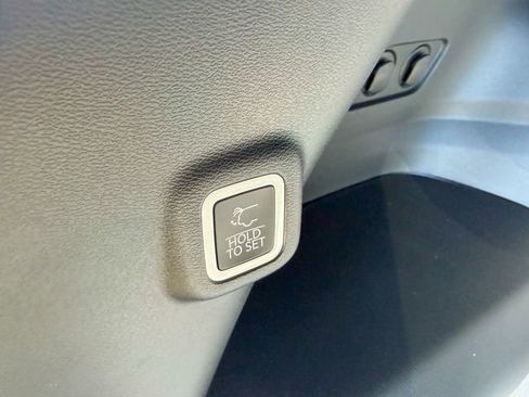 New 2026 Jeep Cherokee Limited image 25