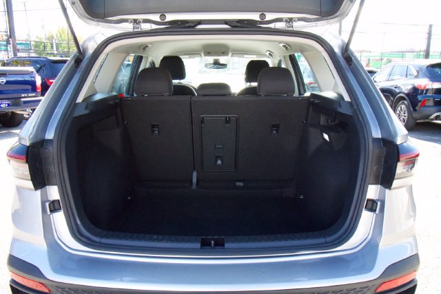Used 2025 Volkswagen Taos S FWD image 25