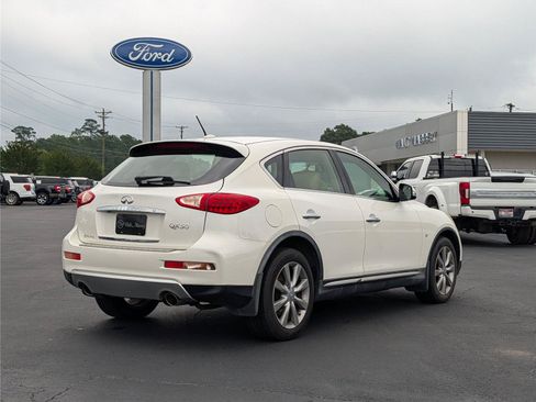 Used 2017 INFINITI QX50 2WD image 5