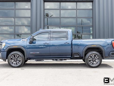 Used 2021 GMC Sierra 2500 AT4 AWD/4WD image 4