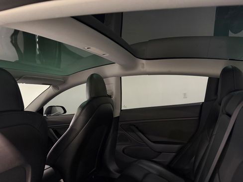 Used 2019 Tesla Model 3 Standard Range Plus RWD image 39
