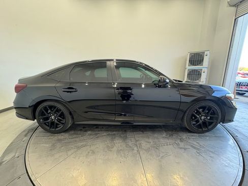 Used 2025 Honda Civic Sport image 14