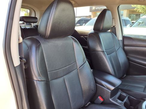 Used 2015 Nissan Rogue SL FWD image 12