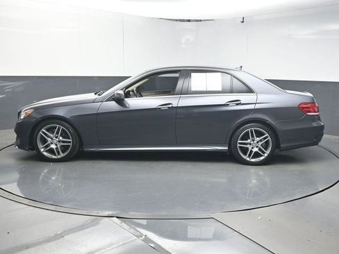Used 2016 Mercedes-Benz E 350 Sedan image 5