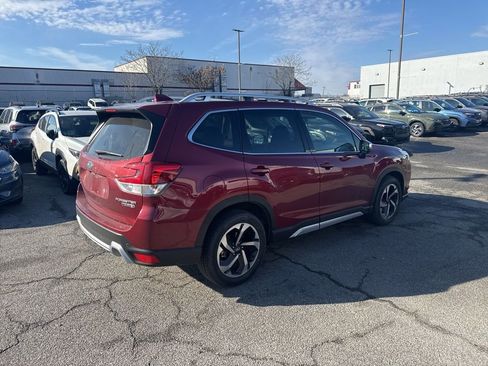 Used 2022 Subaru Forester Touring image 6