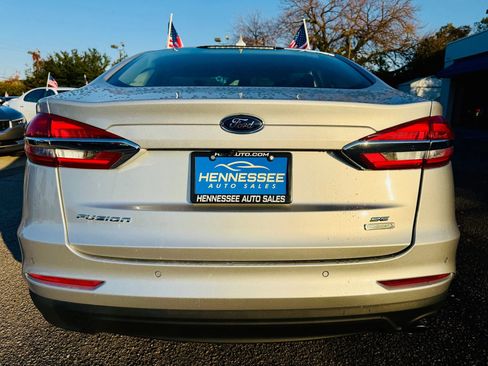 Used 2019 Ford Fusion SE image 31