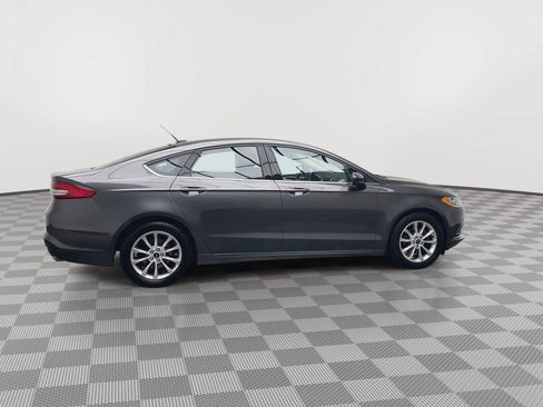 Used 2017 Ford Fusion SE w/ Fusion SE Technology Package FWD image 36