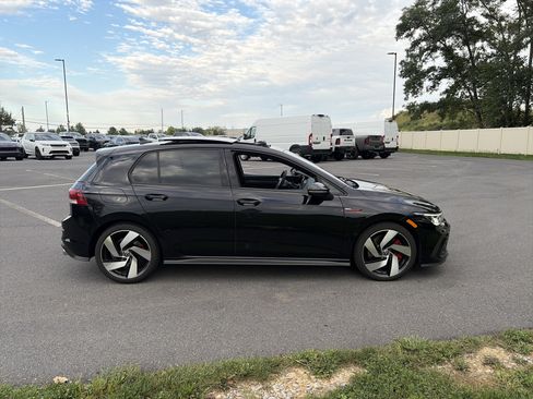 Used 2022 Volkswagen GTI SE FWD image 4