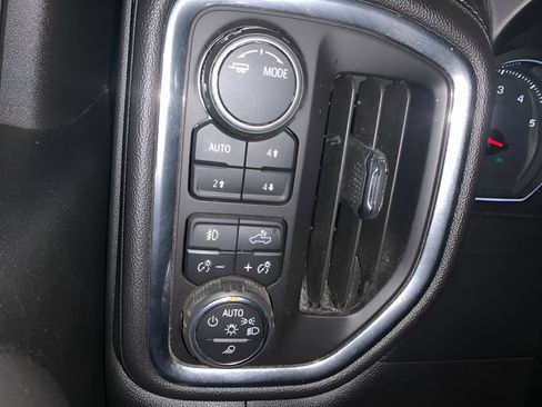 Used 2020 Chevrolet Silverado 2500 LTZ w/ LTZ Plus Package image 10