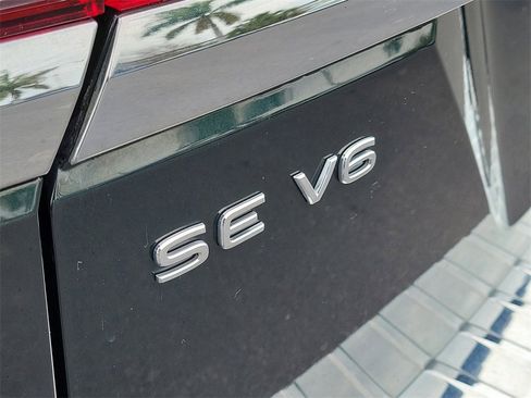 Used 2021 Volkswagen Atlas SE w/ Panoramic Sunroof Package image 5