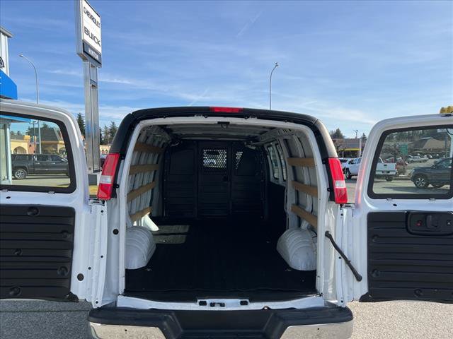 Used 2018 GMC Savana 2500 w/ Driver Convenience Package RWD image 6