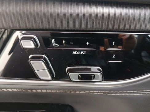 Used 2024 Jeep Grand Wagoneer L Series II w/ Quick Order Packagew 28T image 58