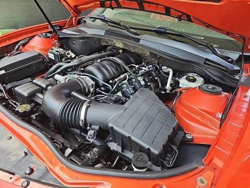Used 2010 Chevrolet Camaro SS w/ LPO, Ground Effects Package RWD image 31