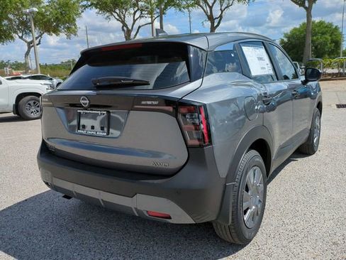 New 2025 Nissan Kicks S image 5
