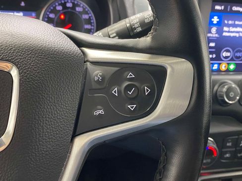 Used 2024 GMC Terrain SLT FWD image 23