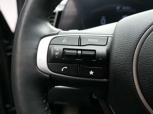 Used 2023 Kia Sportage EX AWD/4WD image 14